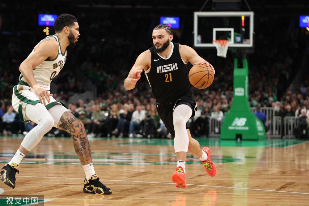 教练组将更 教练组将更