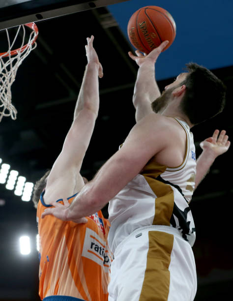 上都在不断 上都在不断